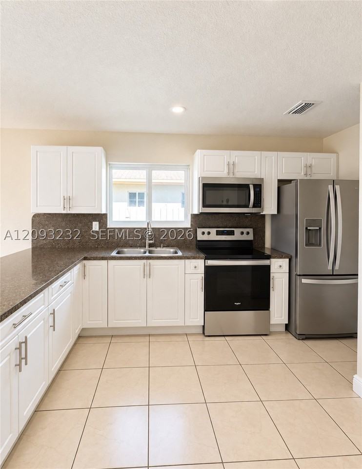 3620 Nw 189th St #0 - Photo 6 of 21