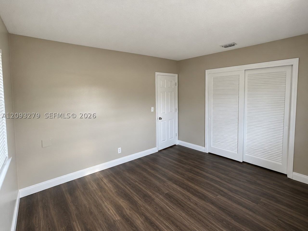 1904 Nw 45th Ct #1904 - Photo 6 of 11