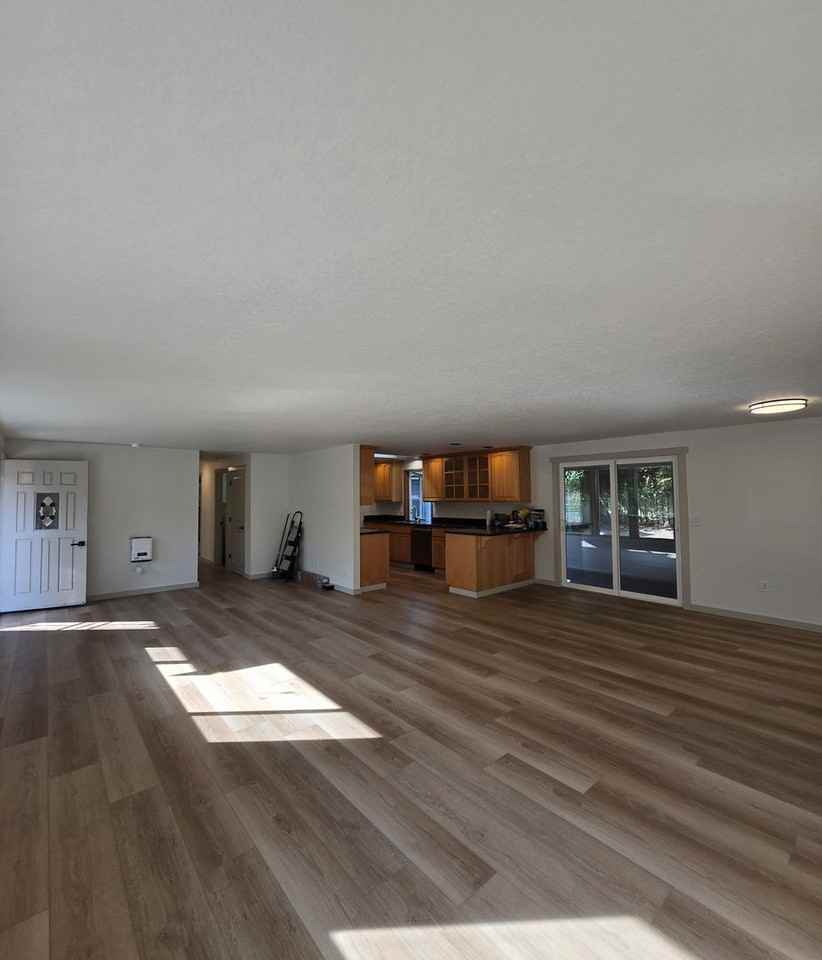 903 Logan St - Photo 6 of 27