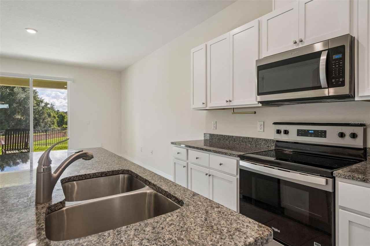 1014 Lido Dr - Photo 7 of 20
