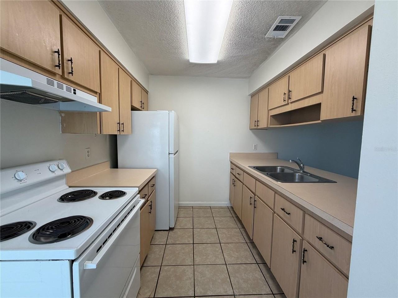 2117 Citrus Blvd #5 - Photo 2 of 6
