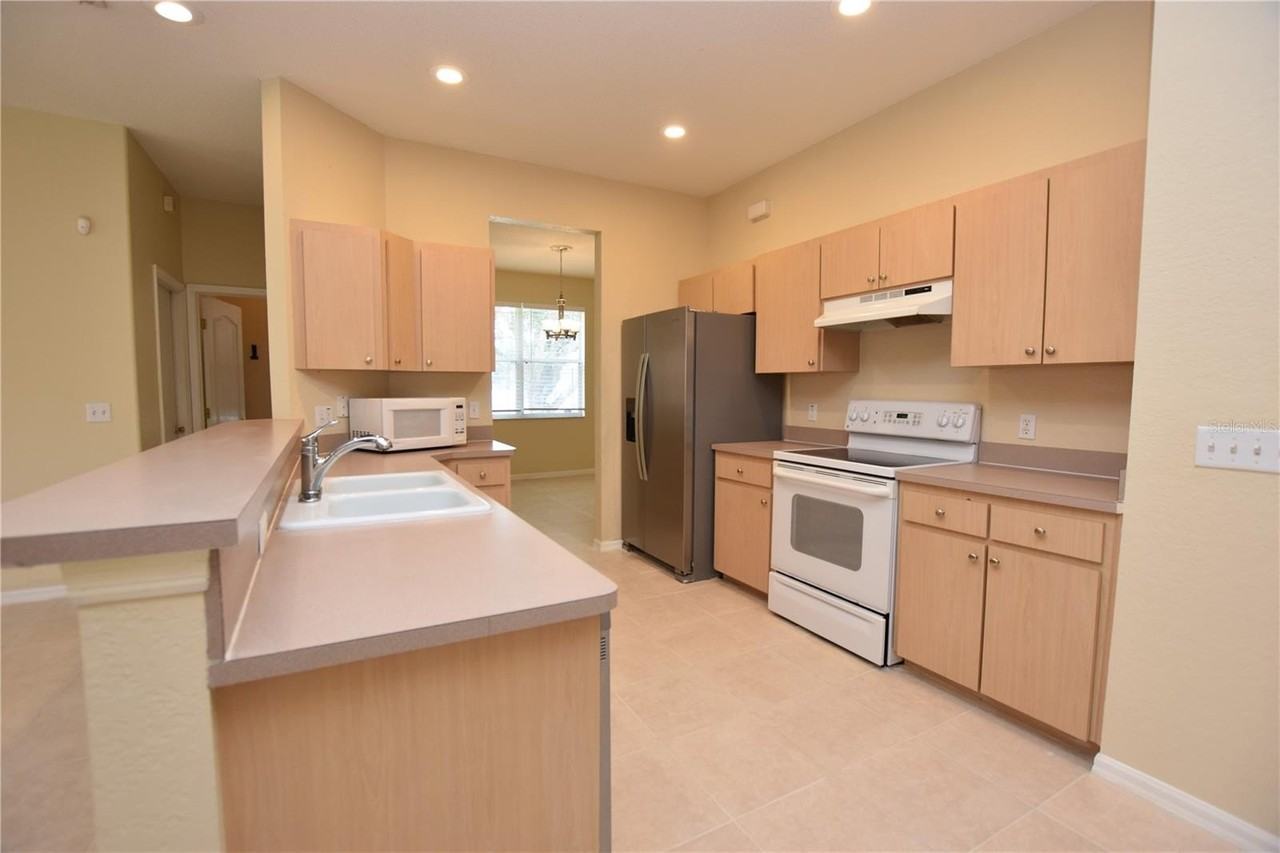 3416 Hilson Dr - Photo 6 of 34