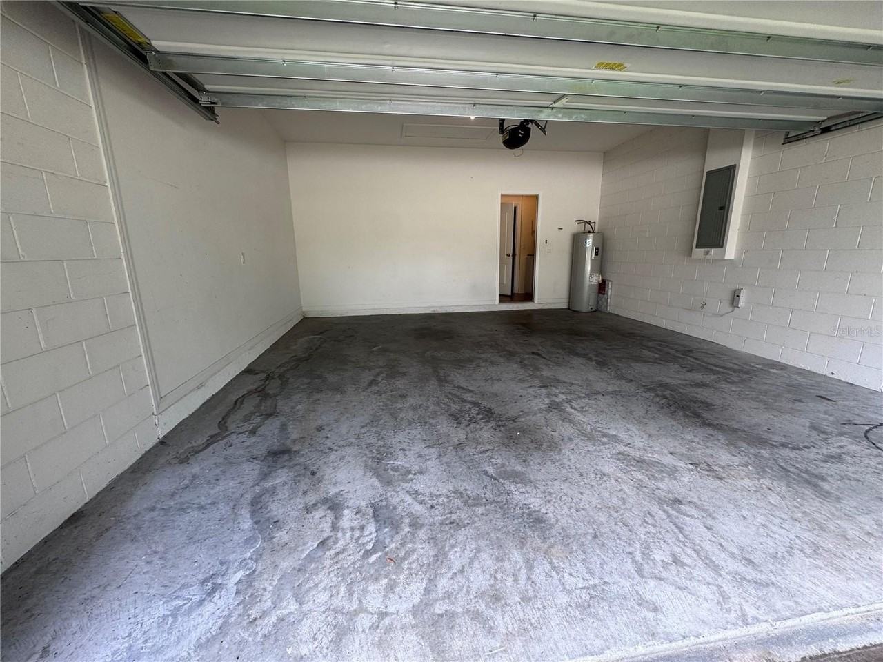1013 Evans Loop - Photo 2 of 24