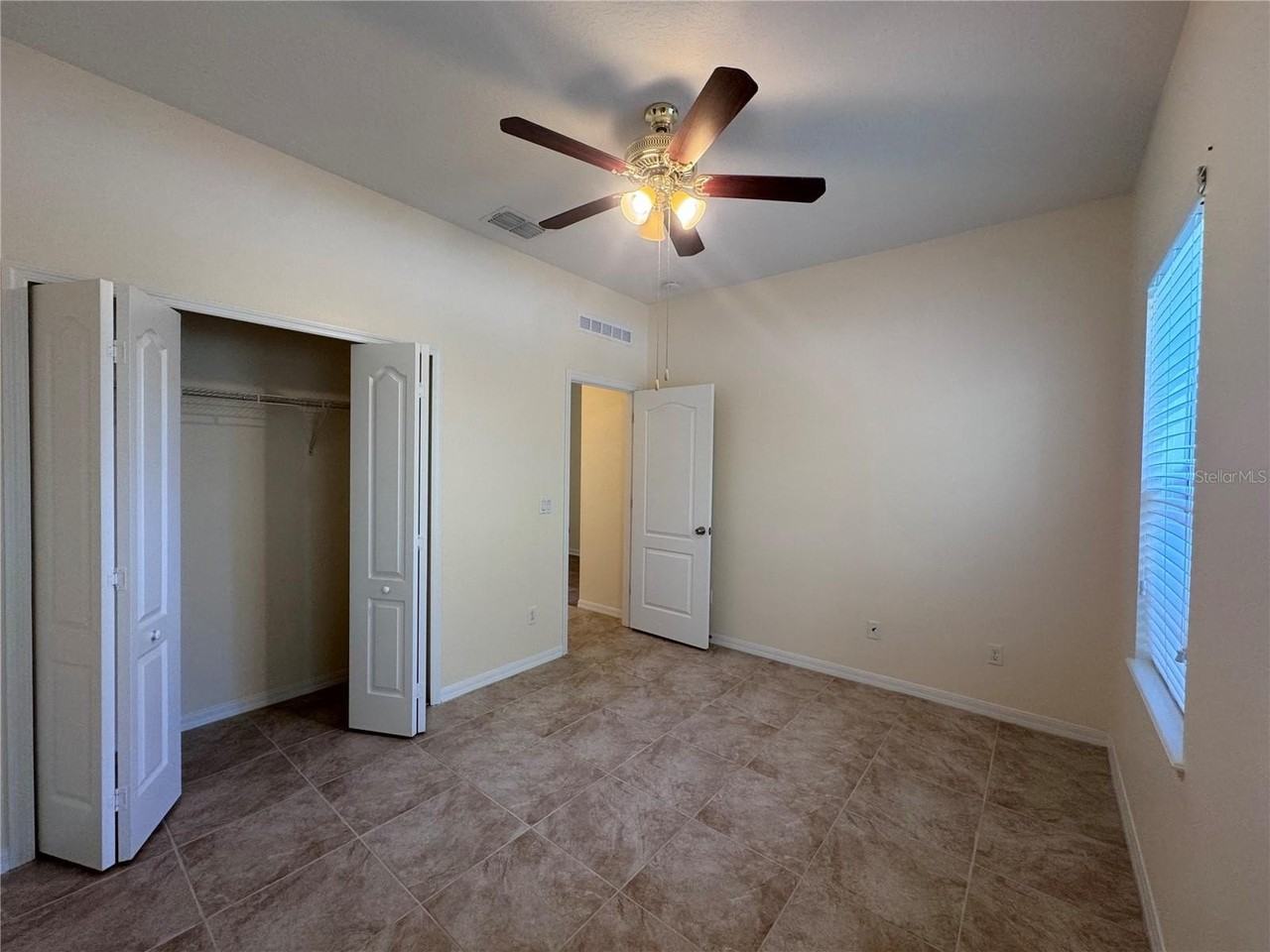 1013 Evans Loop - Photo 4 of 24