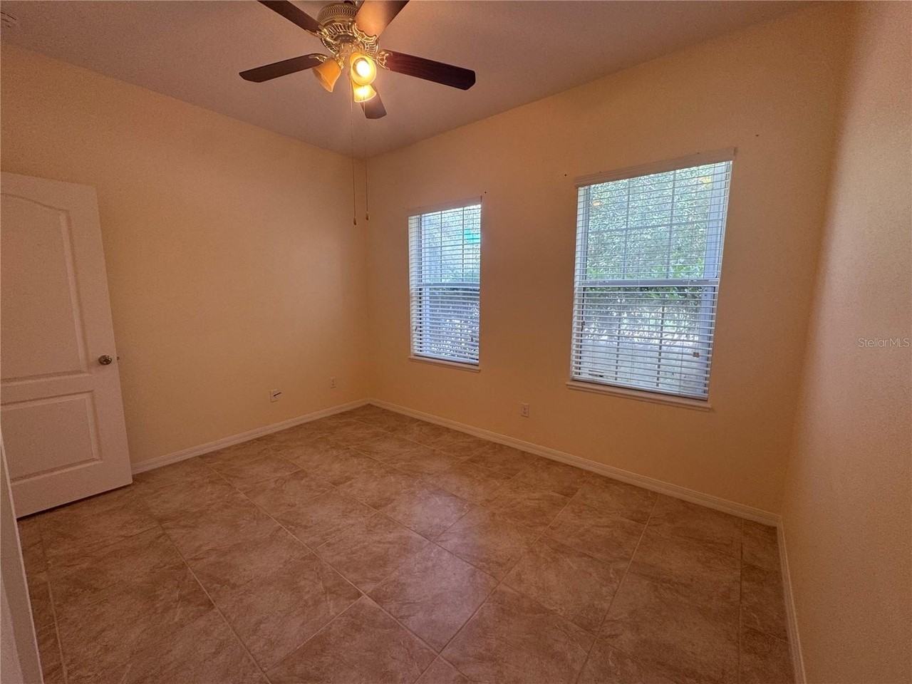 1013 Evans Loop - Photo 5 of 24