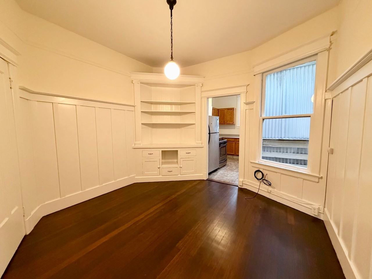 225 9th St - Photo 6 of 20