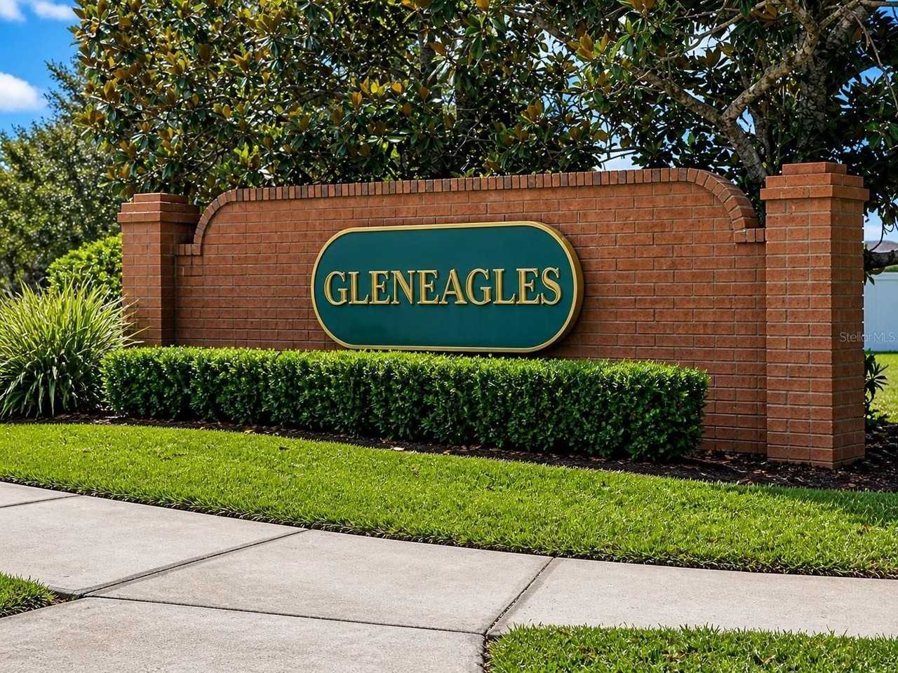 205 Gleneagles Dr - Photo 4 of 15