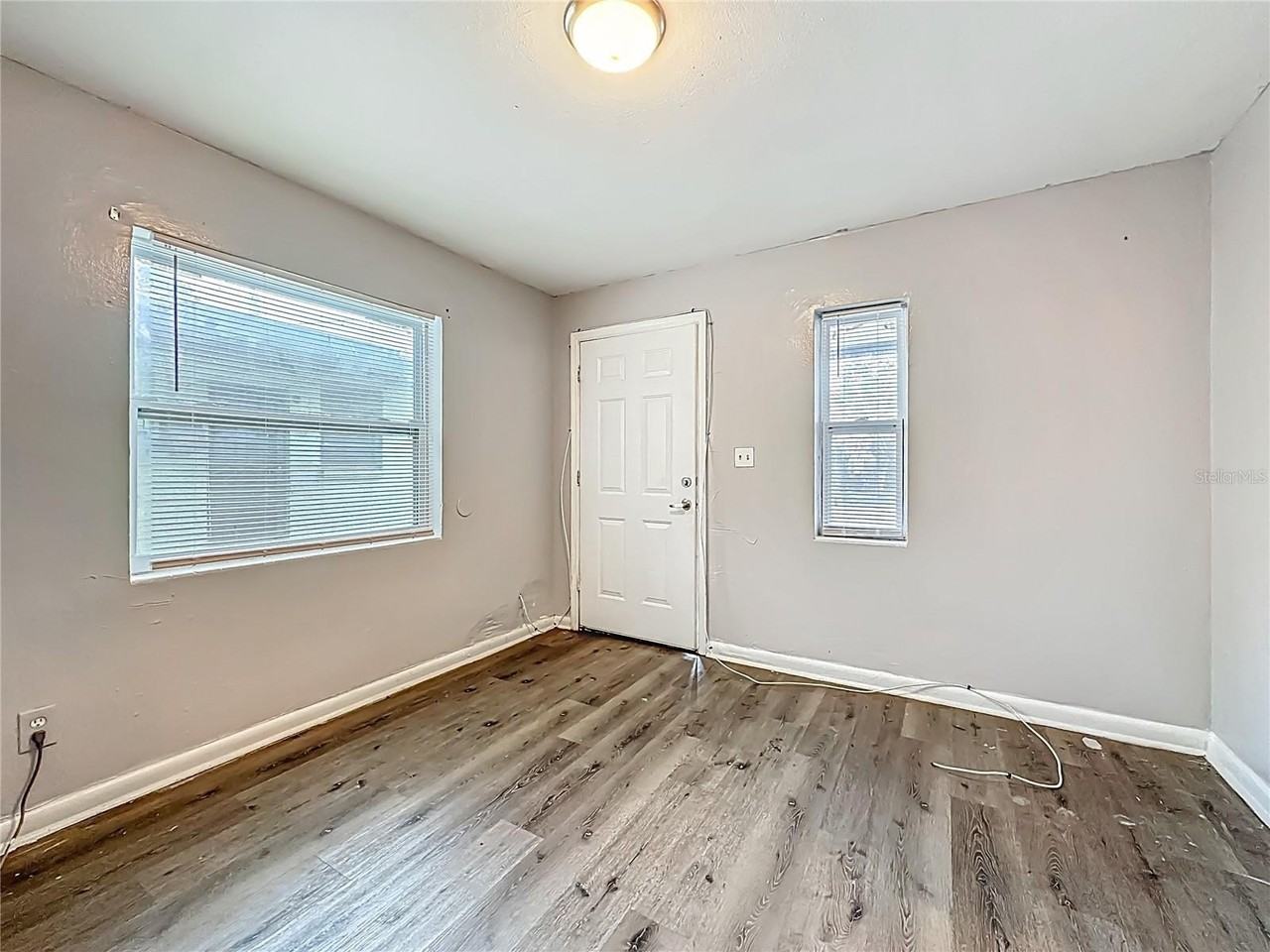 1546 Ella St - Photo 6 of 22