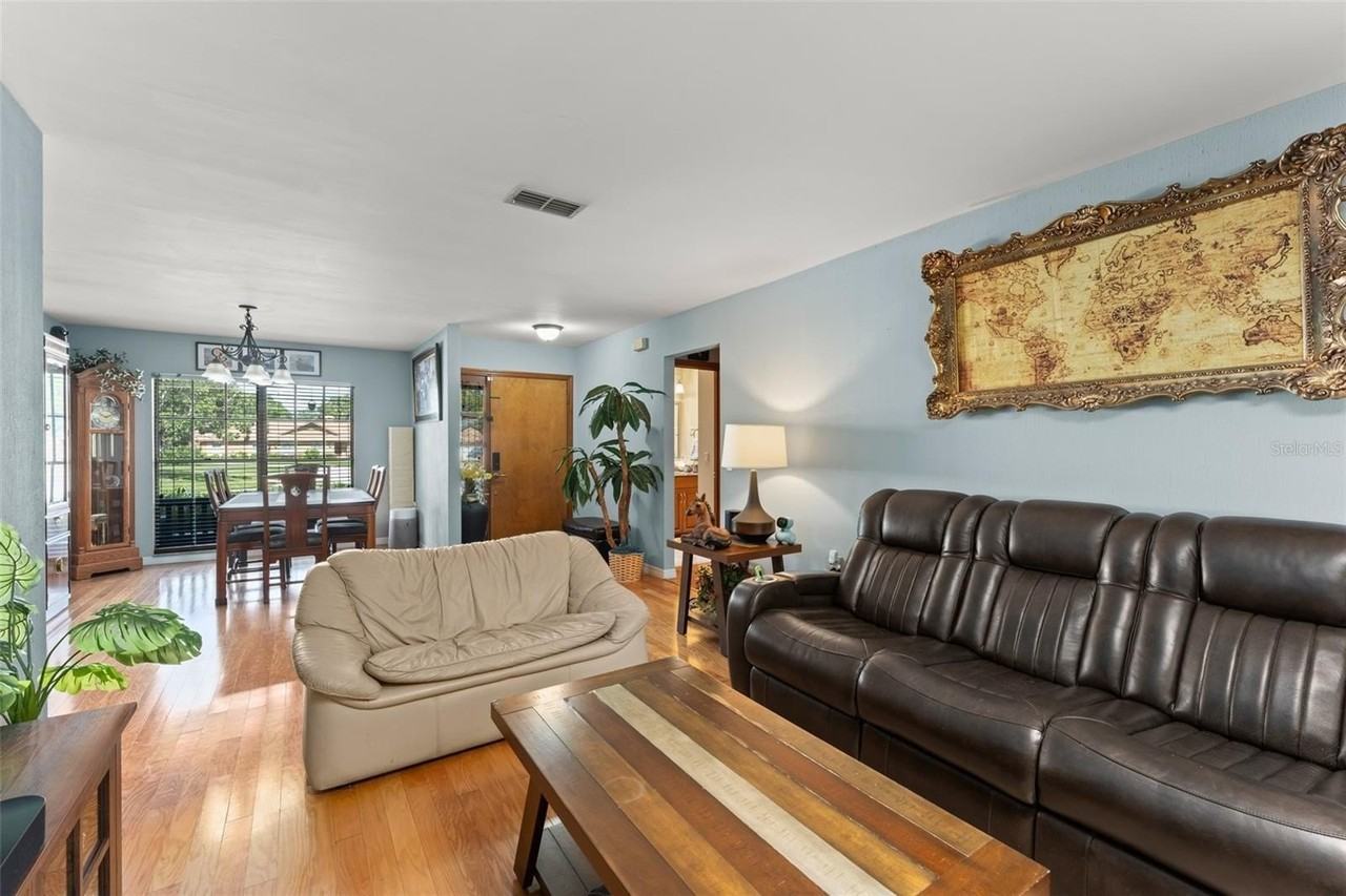 1341 S Ridge Lake Cir - Photo 4 of 35