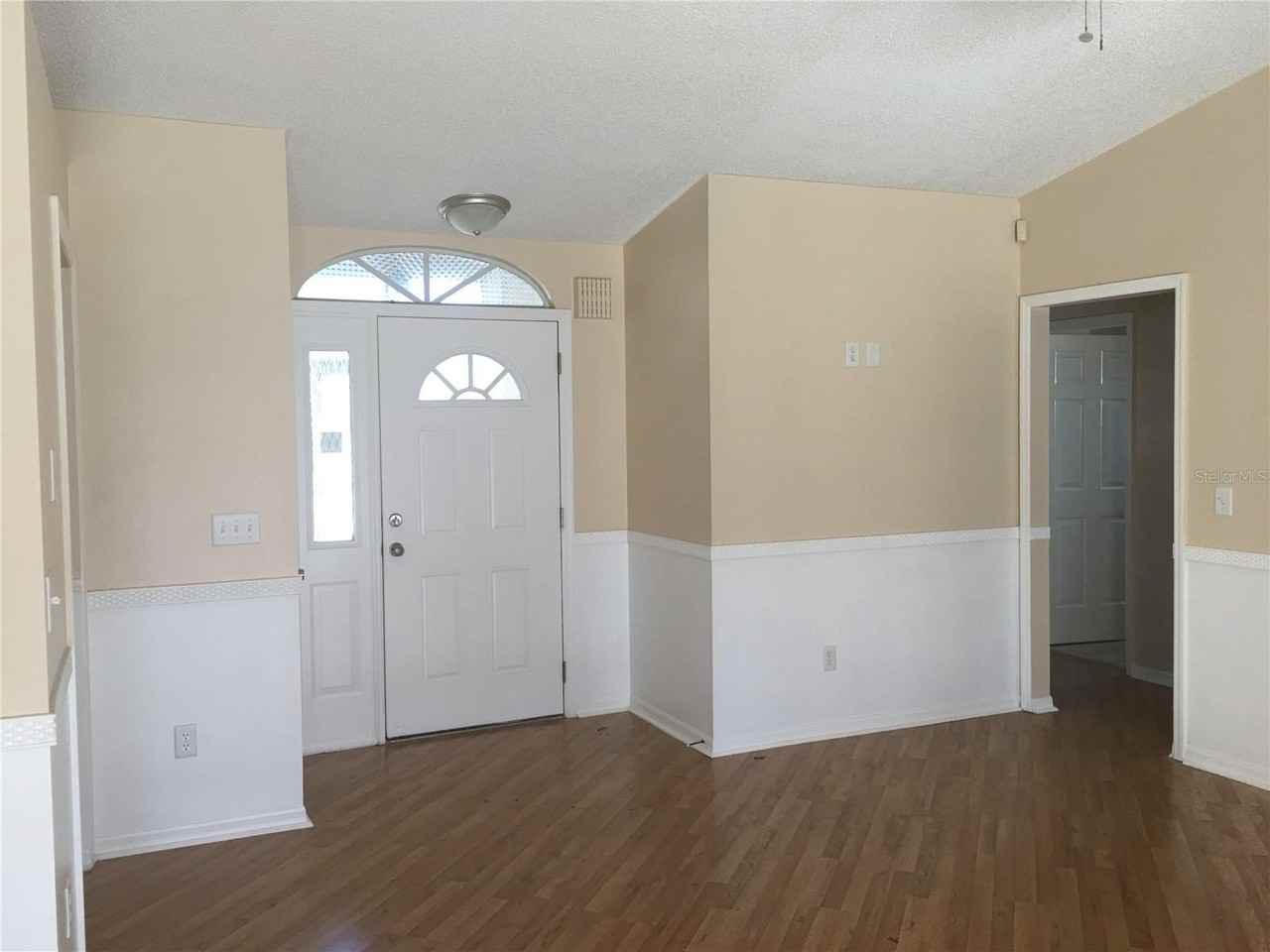 119 Grant Cir - Photo 3 of 39