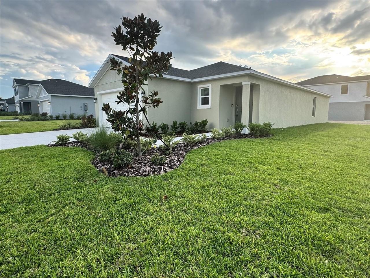 3784 Ne 32nd Ct - Photo 4 of 21