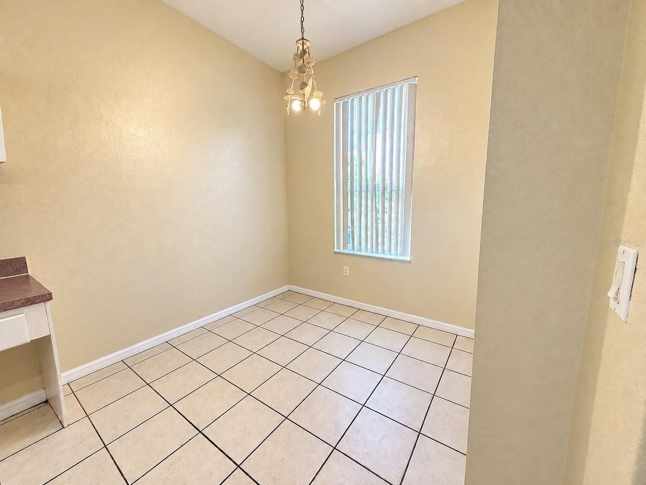 5001 Sunridge Palms Dr - Photo 4 of 18