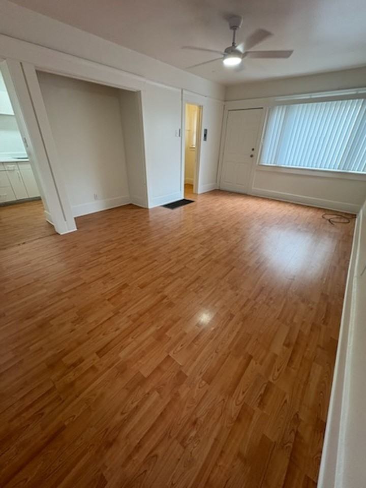 930 E 3rd St #4 - Photo 7 of 26