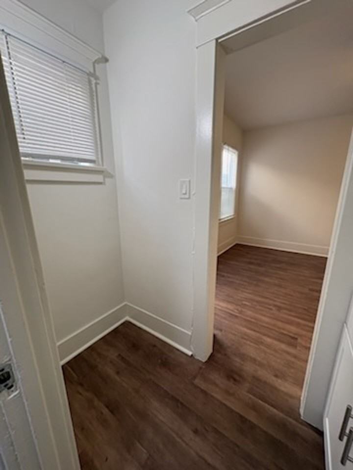 1730 E 7th St - Photo 6 of 20