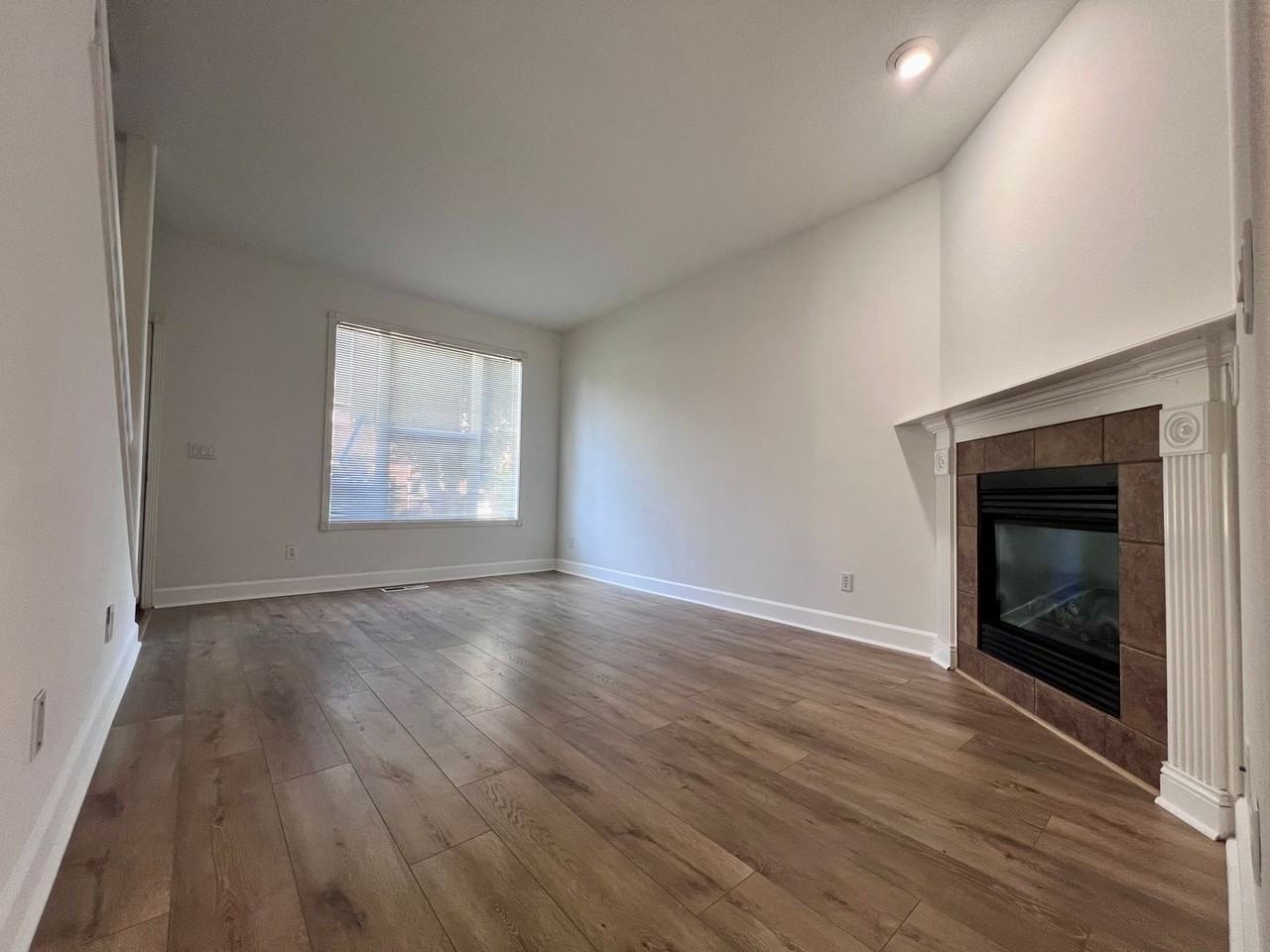 16739 Ne Halsey St - Photo 4 of 25