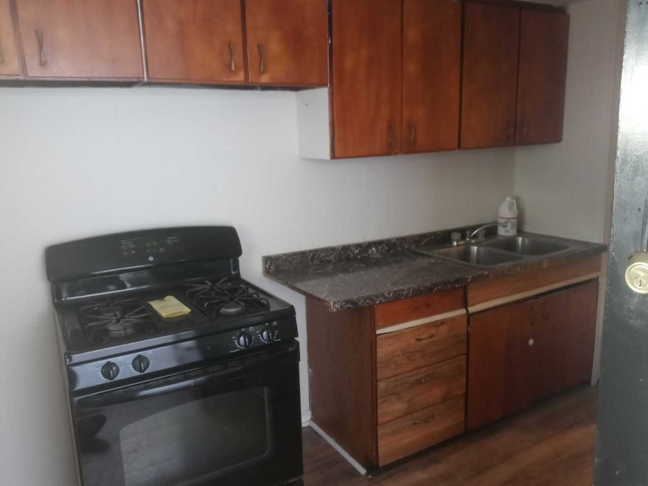 619 Lake St - Photo 3 of 8