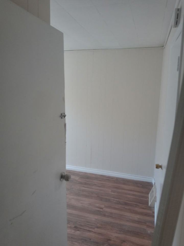 619 Lake St - Photo 4 of 8
