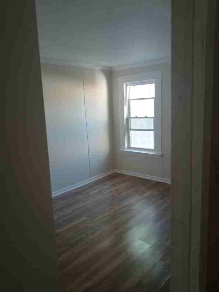 619 Lake St - Photo 7 of 8