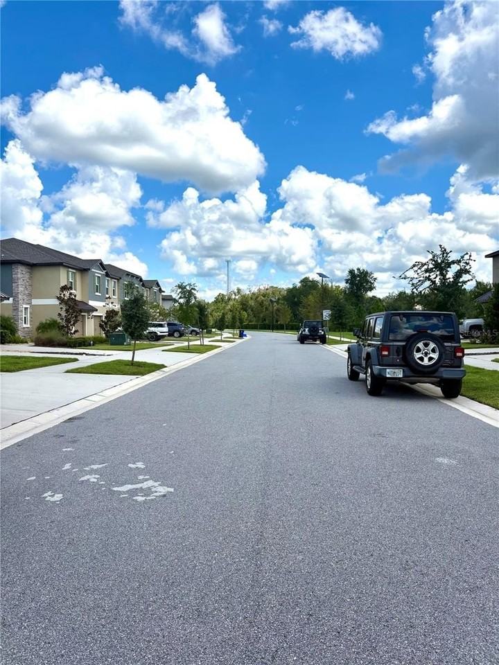 10959 Wishing Cloud Rd - Photo 3 of 21