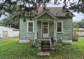 featured image of 1359 Garden Ave