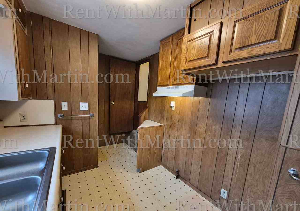 1359 Garden Ave - Photo 7 of 19