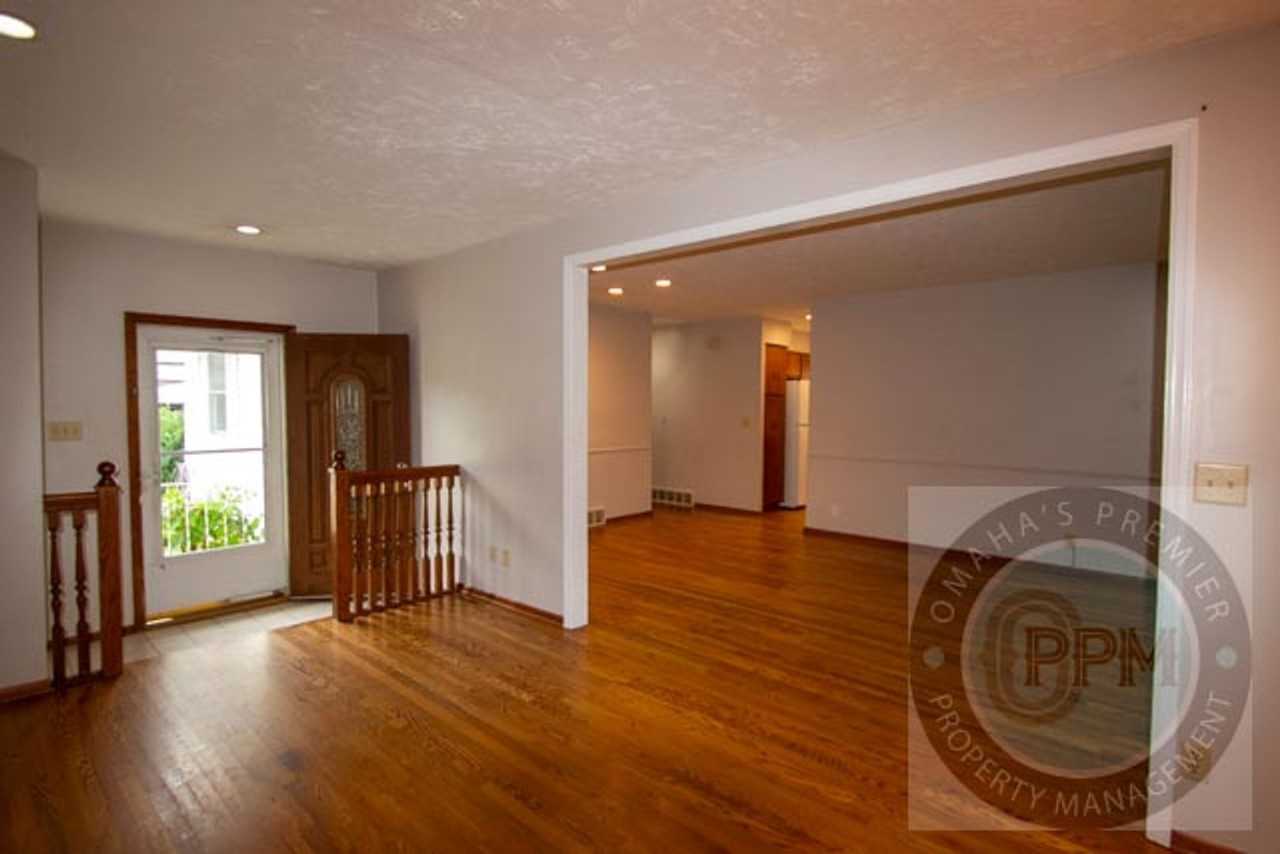 12175 Pedersen Dr - Photo 3 of 31