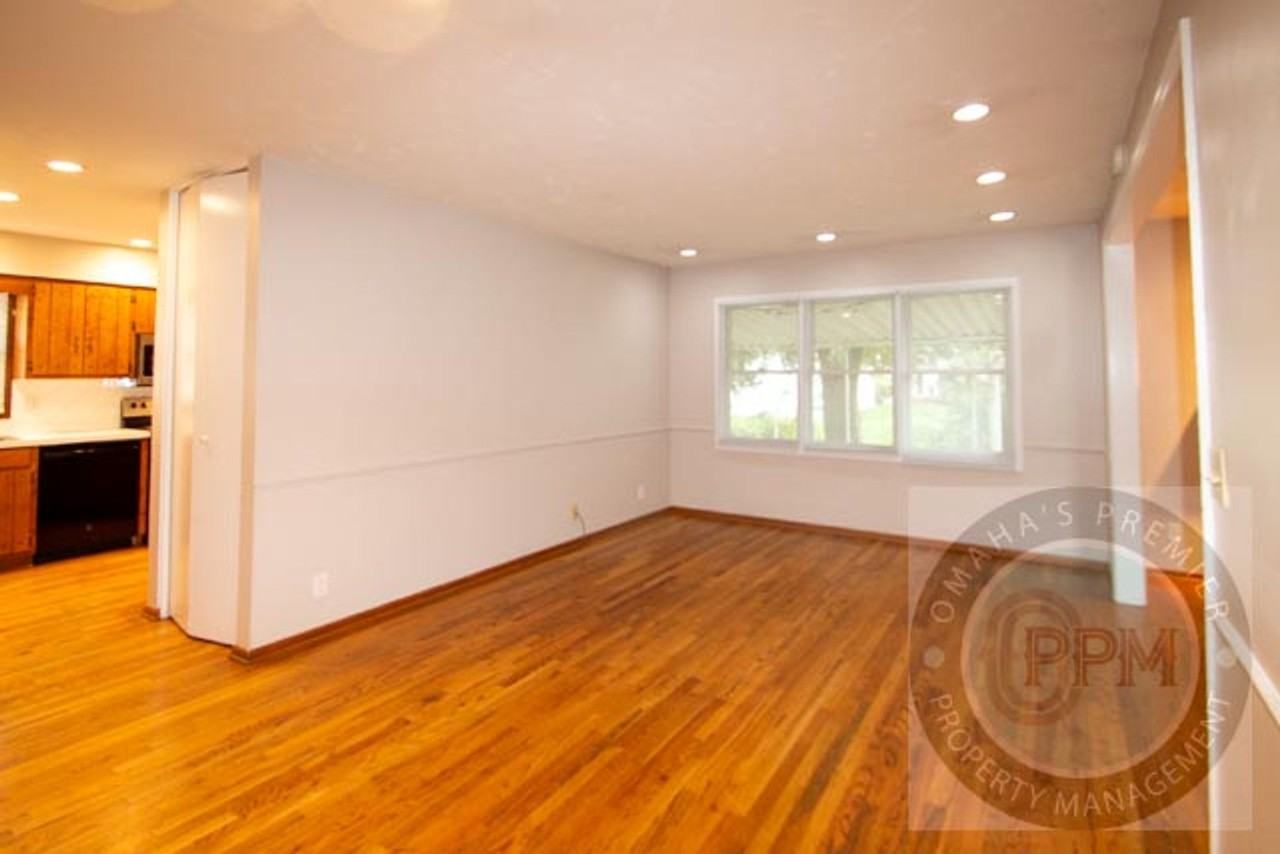 12175 Pedersen Dr - Photo 5 of 31