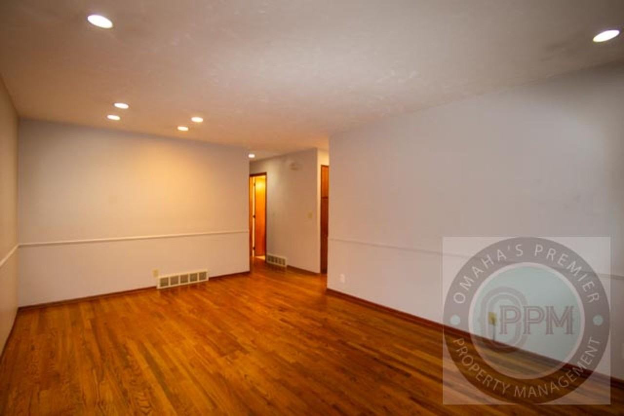 12175 Pedersen Dr - Photo 6 of 31