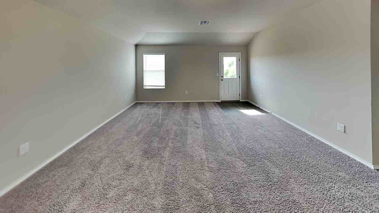 9905 Rattlesnake Ln - Photo 5 of 18