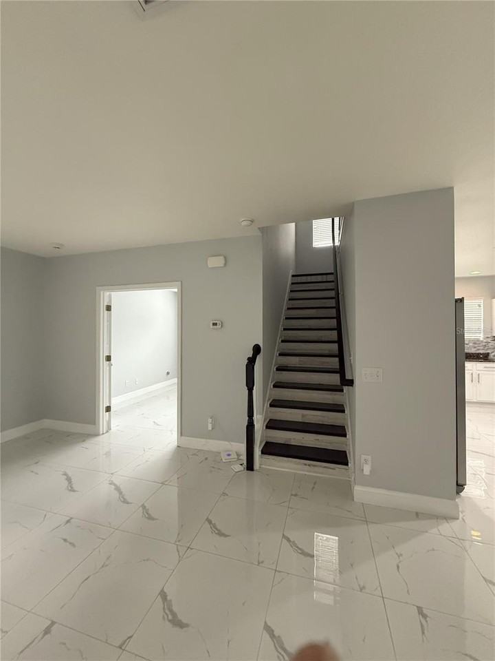 18405 Kentisbury Ct - Photo 3 of 50