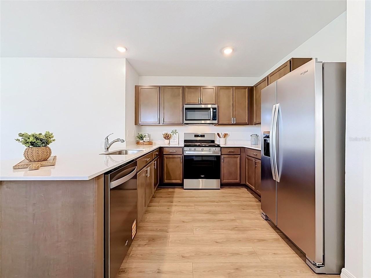 2387 Bender Dr - Photo 7 of 50