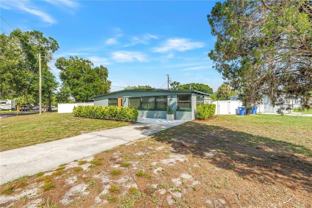 7599 Meadowlawn Dr N - Photo 1 of 1