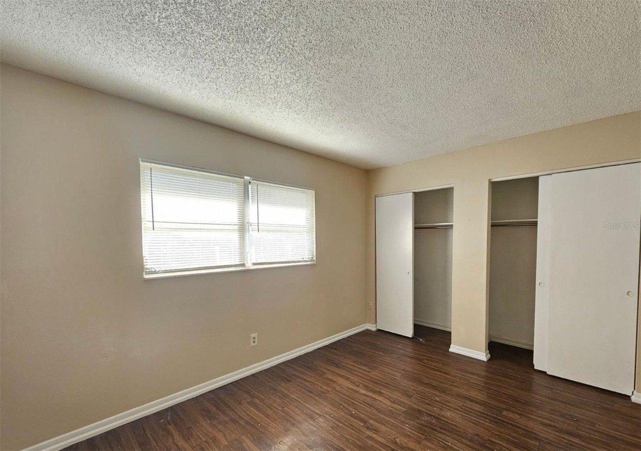 201 Nw Jefferson Cir N #2 - Photo 7 of 9