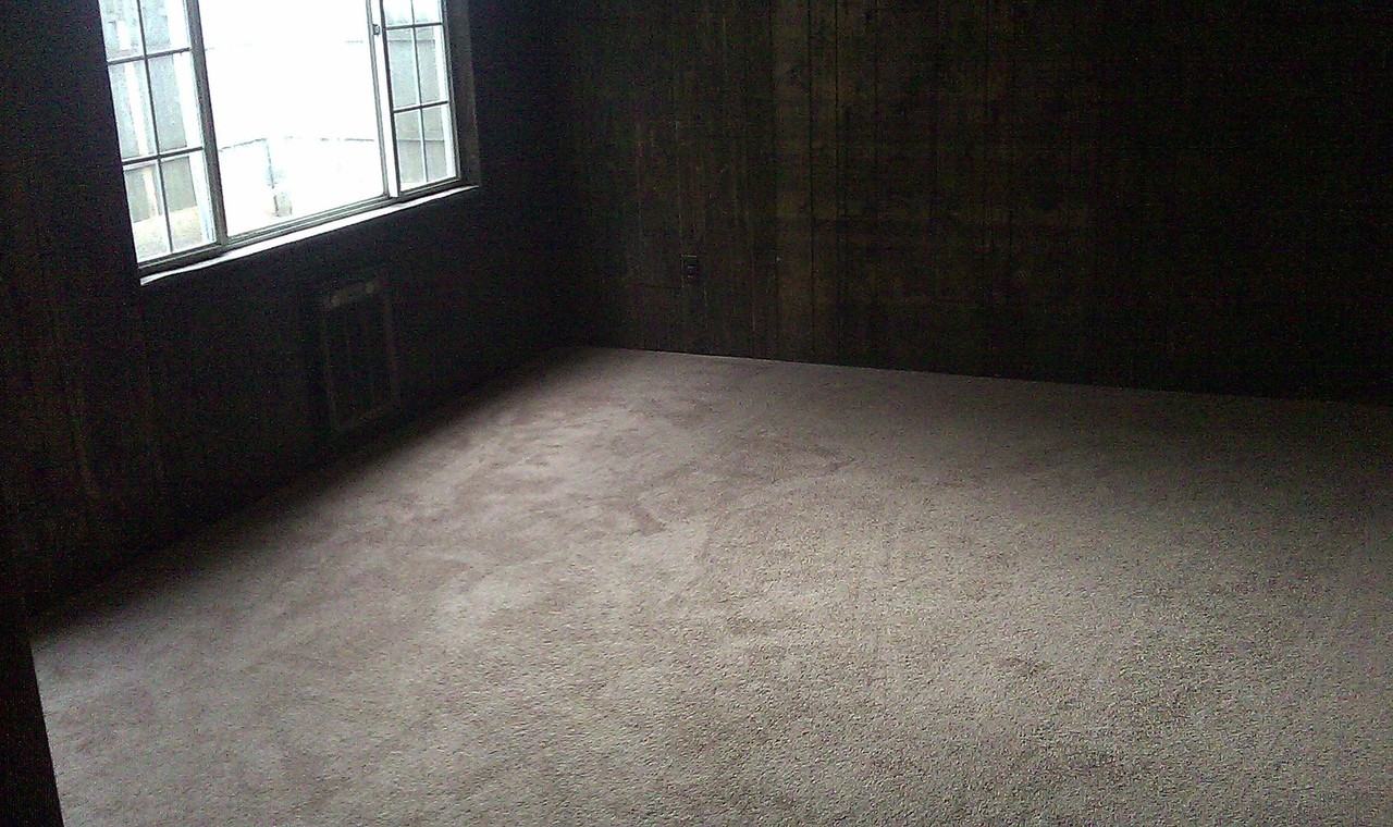 724 11th Ave - Photo 4 of 8