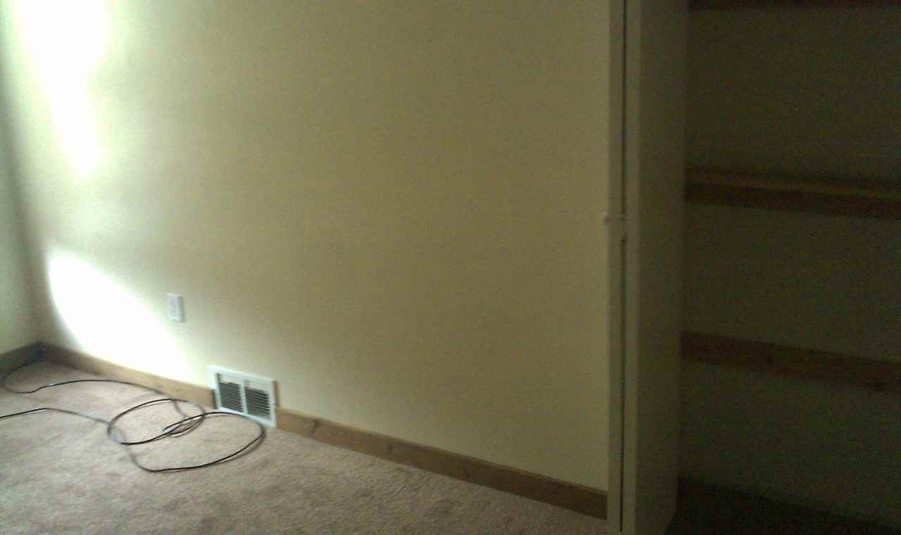 724 11th Ave - Photo 7 of 8
