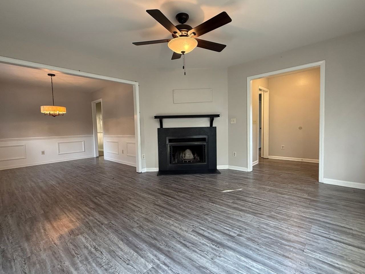 8317 Summerglen Cir #102 - Photo 6 of 33