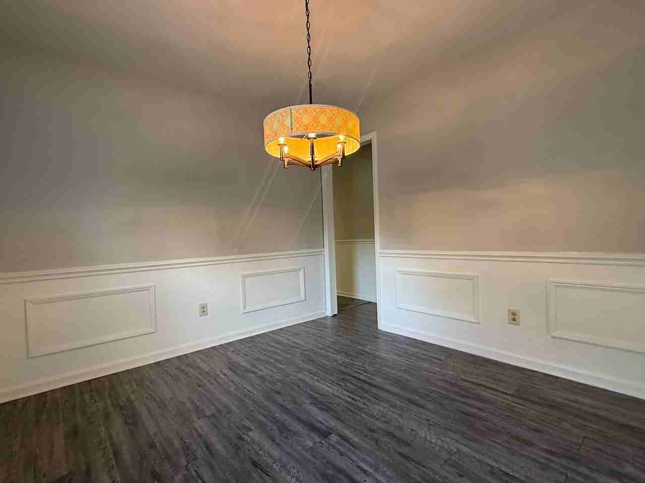 8317 Summerglen Cir #102 - Photo 7 of 33
