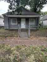 featured image of 612 E 10th St