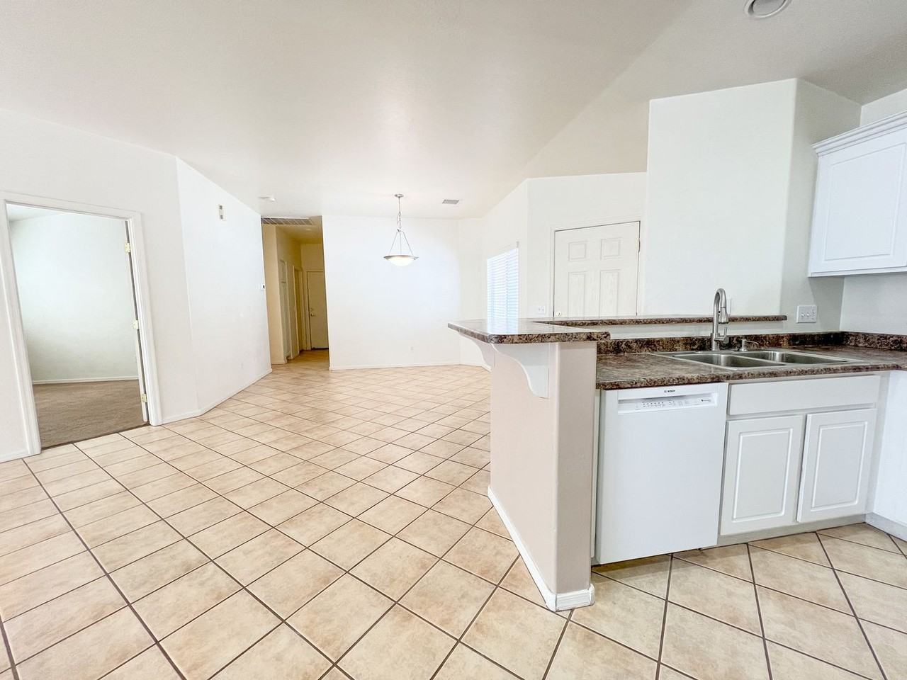 4964 E Catalina Ct - Photo 4 of 27