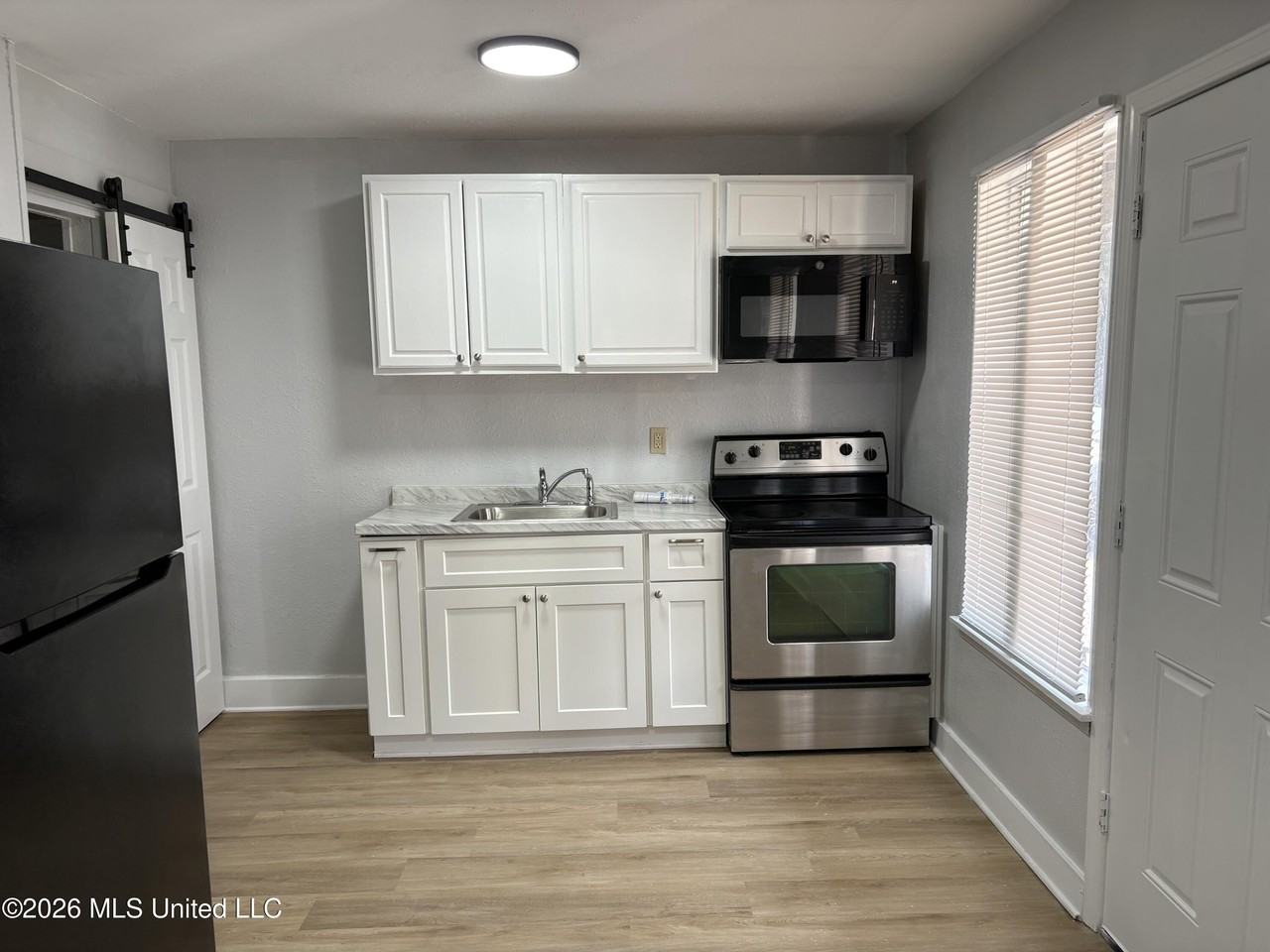 511 32nd St Lot 2 - Photo 3 of 12