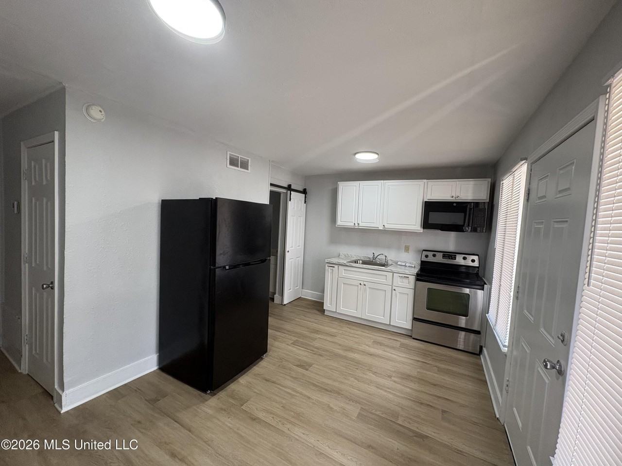 511 32nd St Lot 2 - Photo 4 of 12