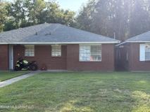 209 Lawler Ave Apt B #Apt B - Photo 1 of 1