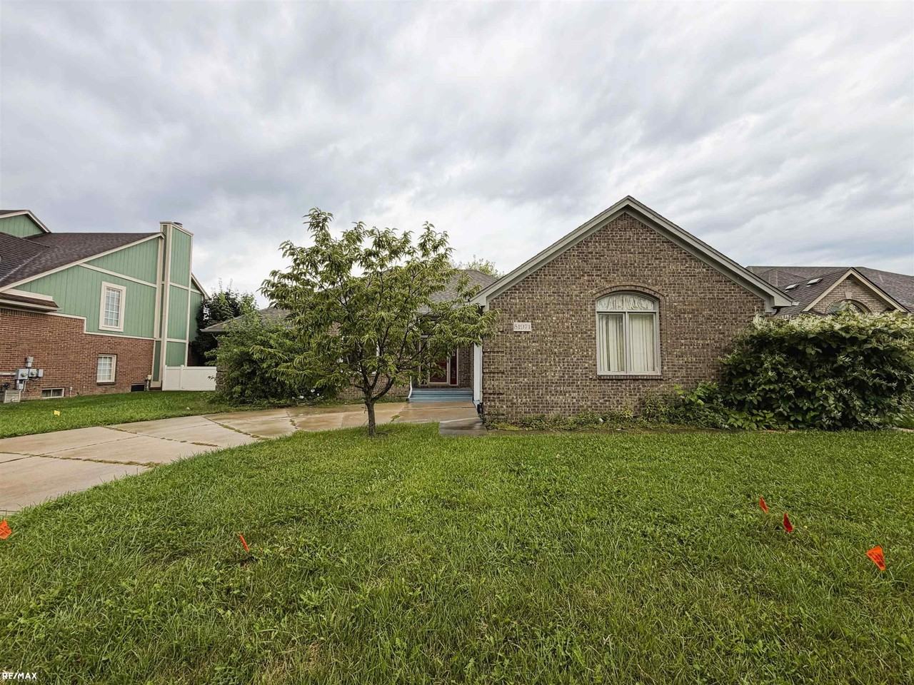 51971 Emil Dr - Photo 2 of 26