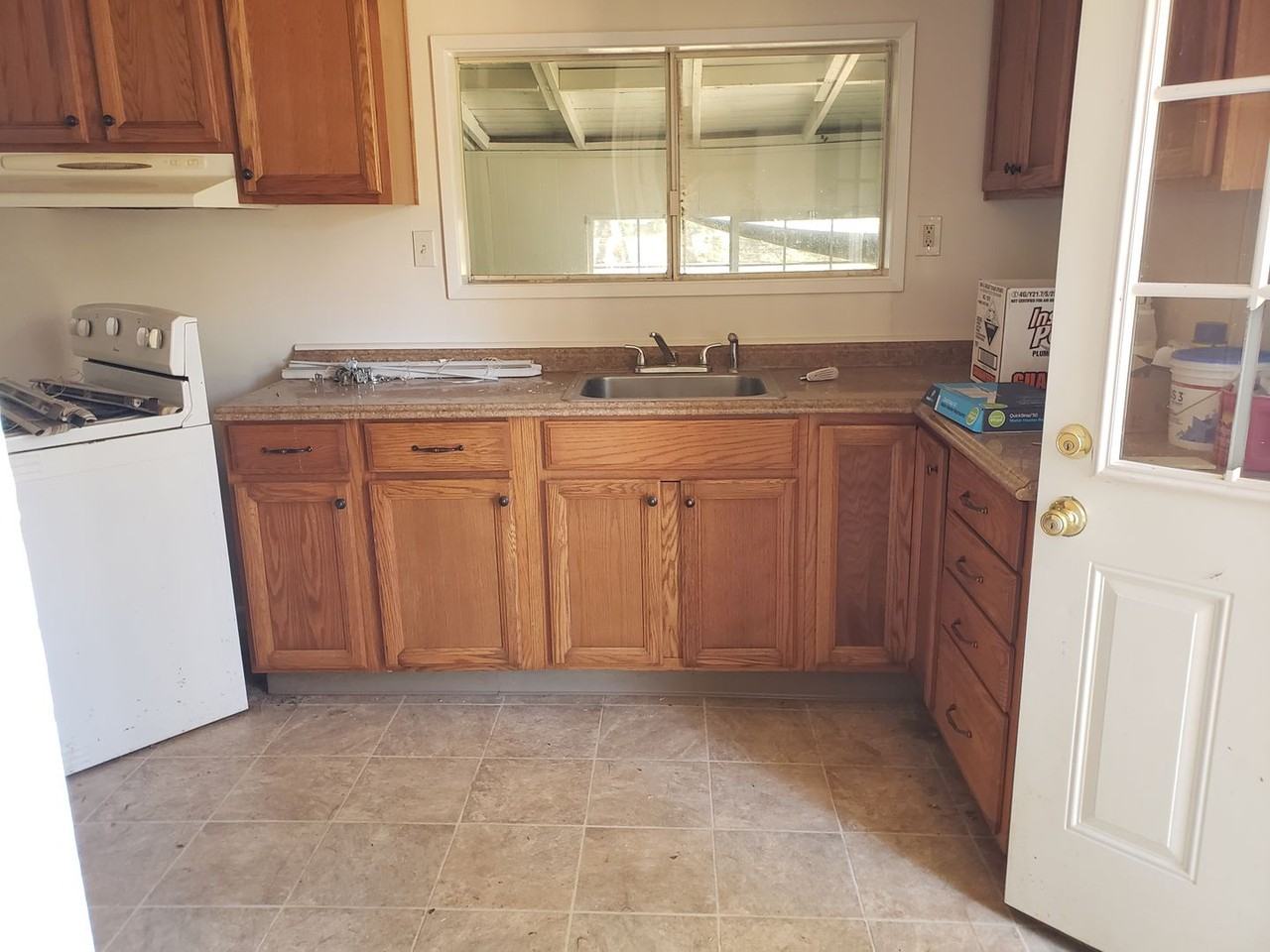 4060 Arnold Ave - Photo 2 of 17