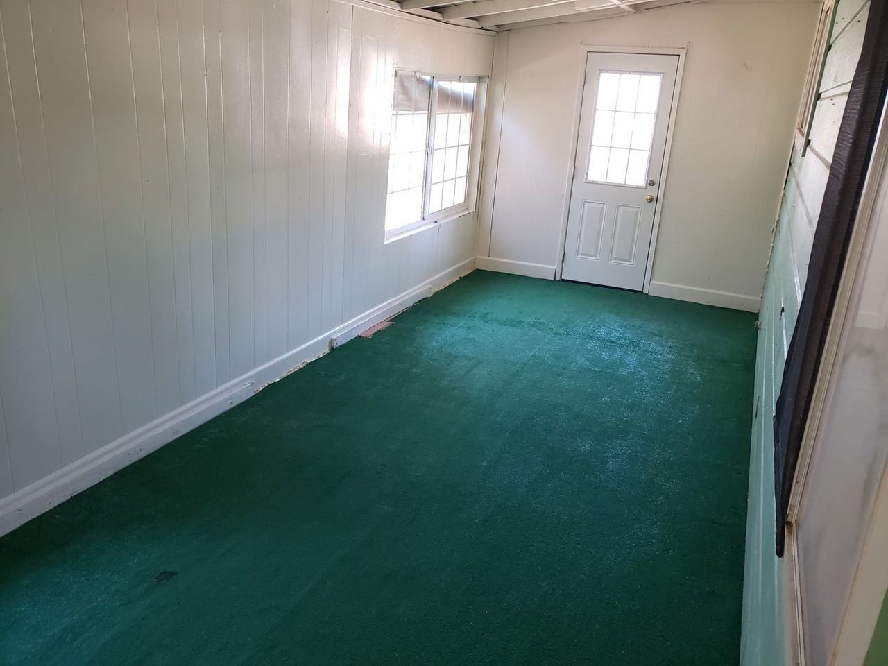 4060 Arnold Ave - Photo 5 of 17