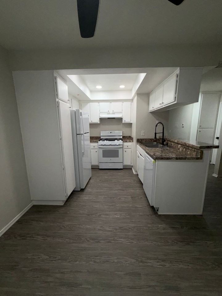 4119 Van Buren Blvd #28 - Photo 3 of 10
