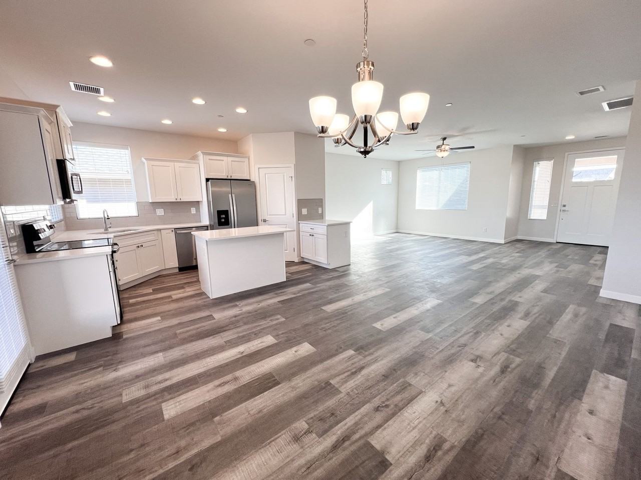 1496 Sangria Dr - Photo 2 of 16