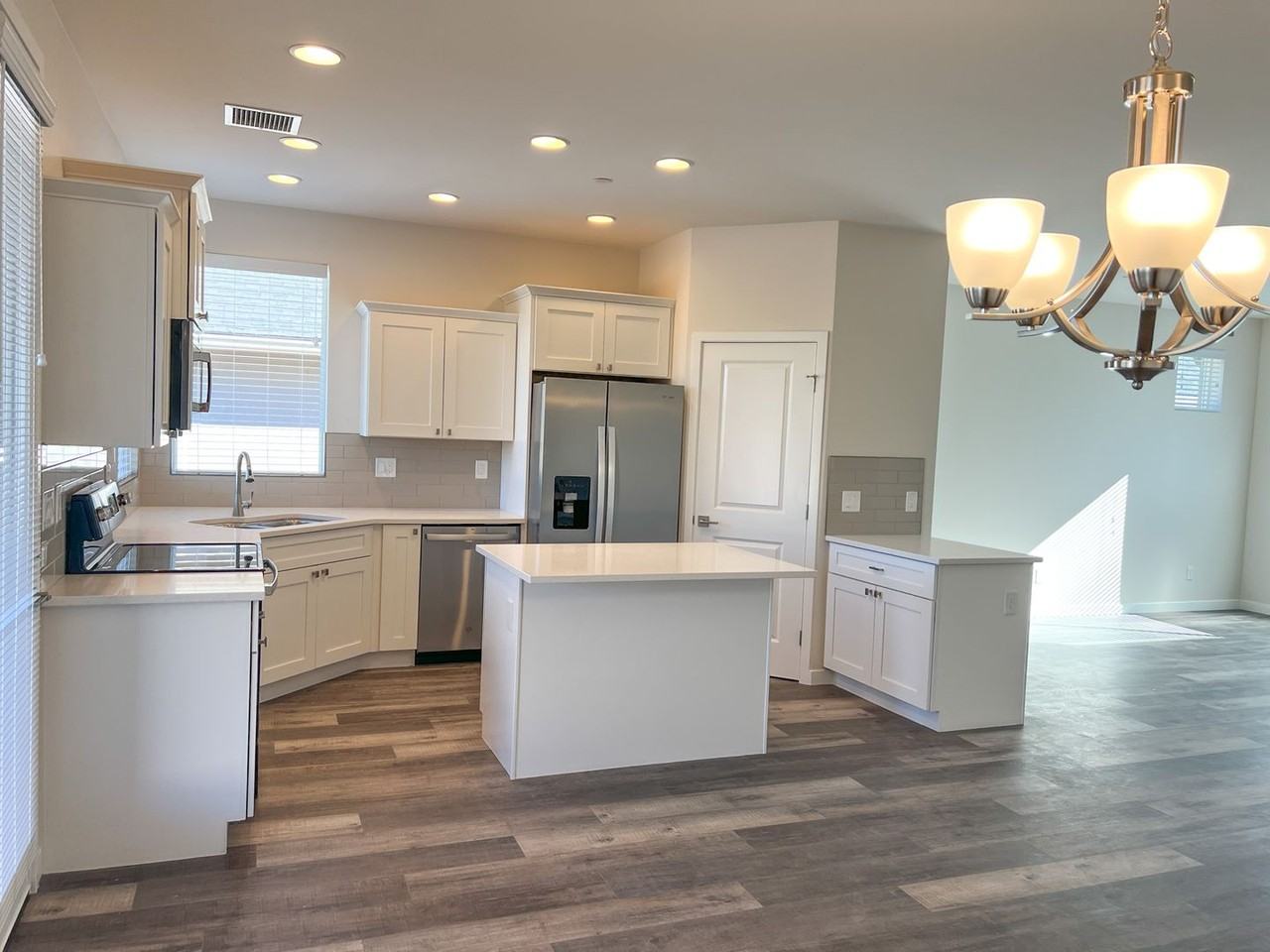 1496 Sangria Dr - Photo 3 of 16