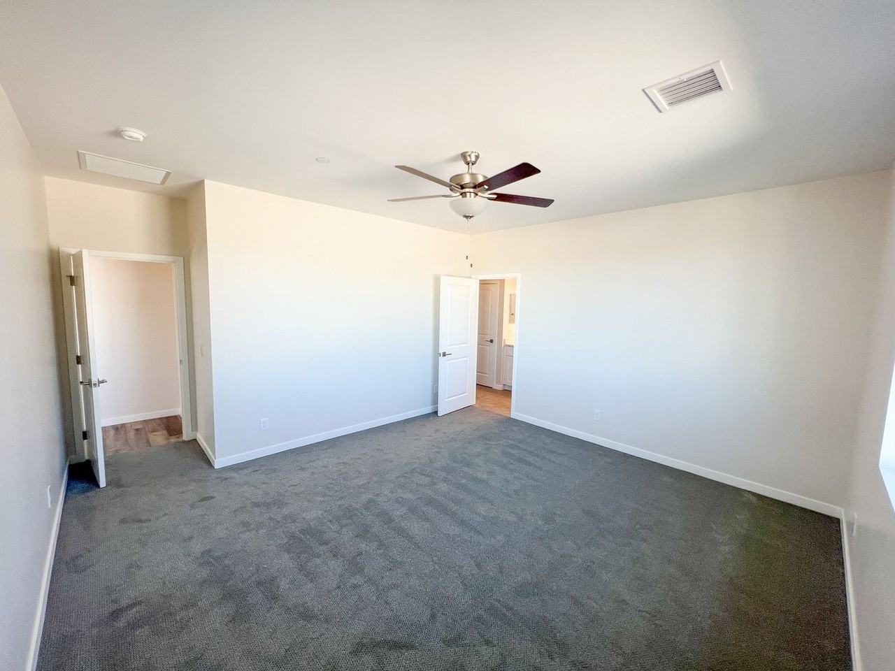 1496 Sangria Dr - Photo 5 of 16