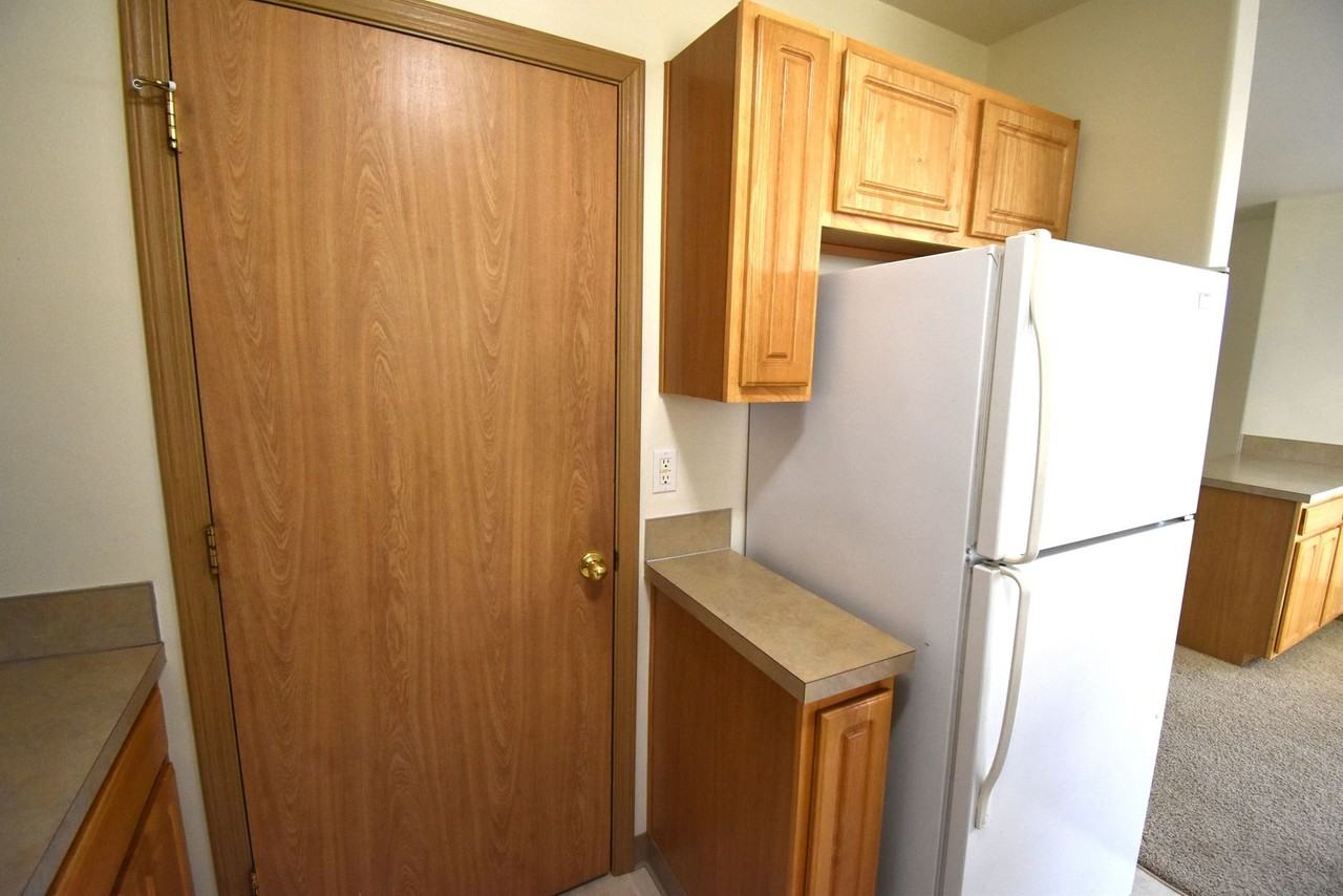 3501 22nd Ct Se - Photo 5 of 20